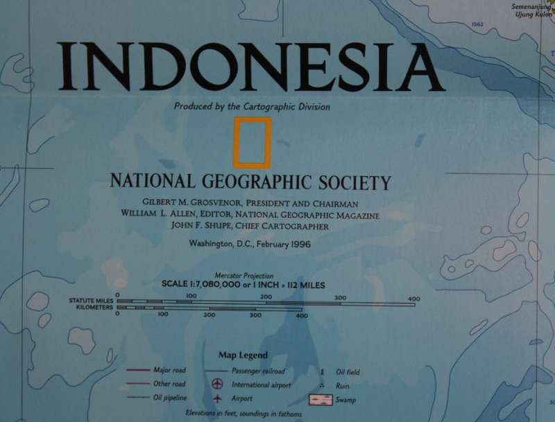 National Geographic Folded Map of Indonesia February 1996