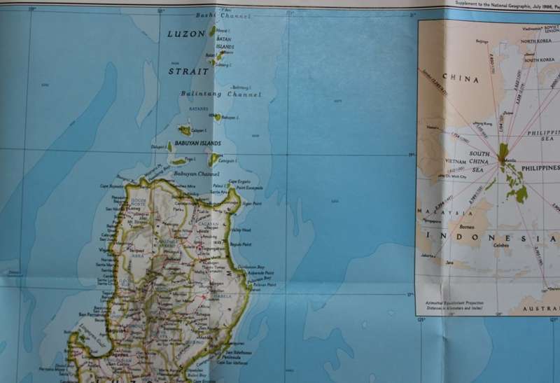 National Geographic Folded Map of The Philippines July 1986