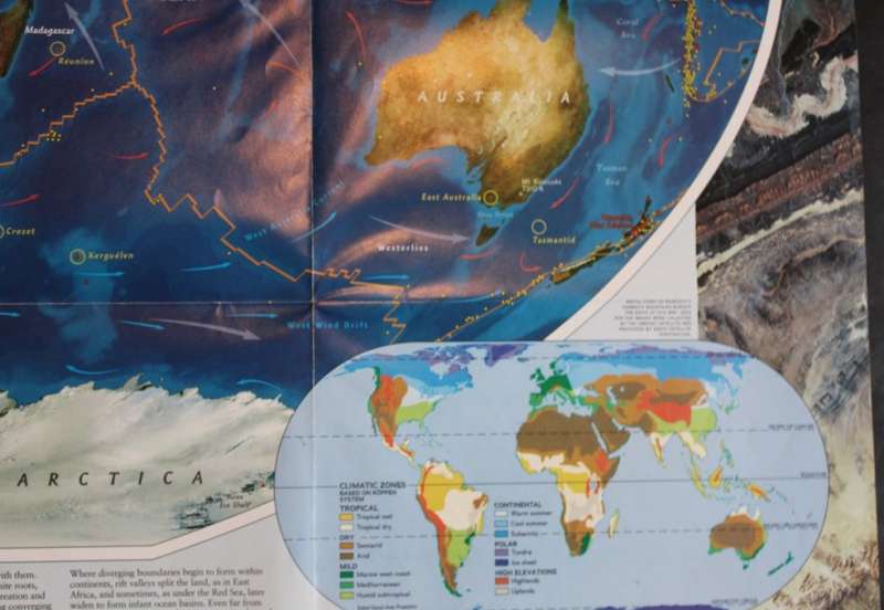 National Geographic Folded Map Physical Earth May 1998