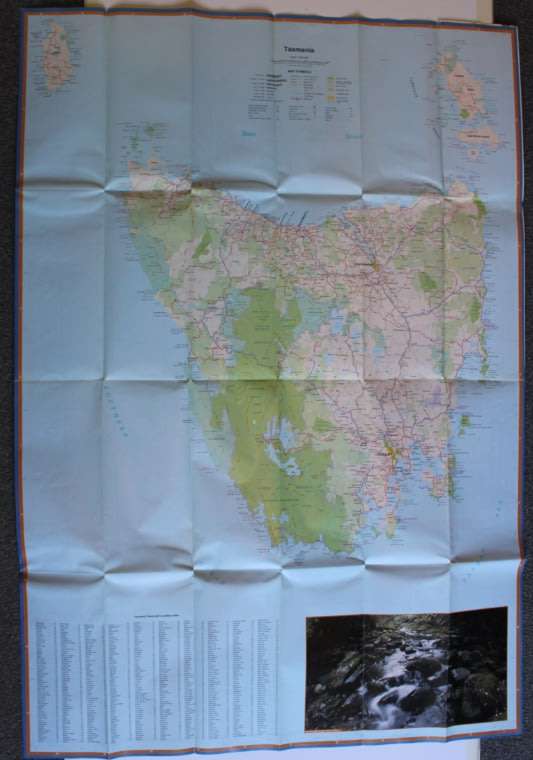 Travelog Tasmania State Map Folded 2002