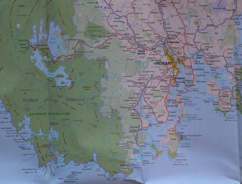 Travelog Tasmania State Map Folded 2002