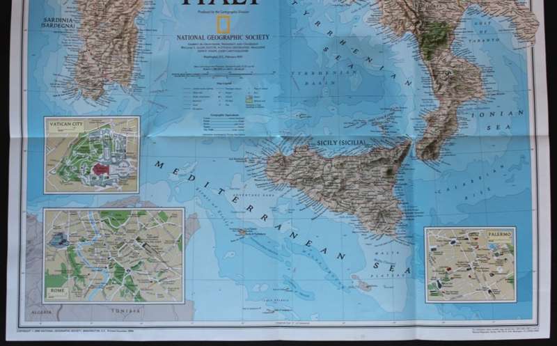National Geographic Folded Map of Italy Feb 1995