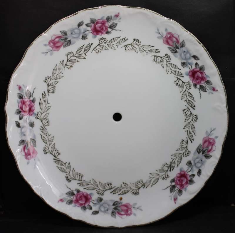 Rose Pattern with Gold Trim on a White Background Cake Stand Plate