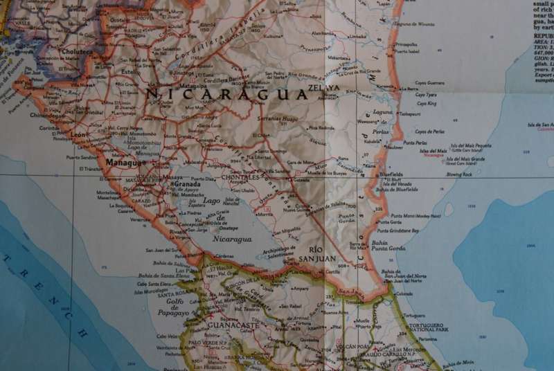 National Geographic Folded Map of Central America April 1986