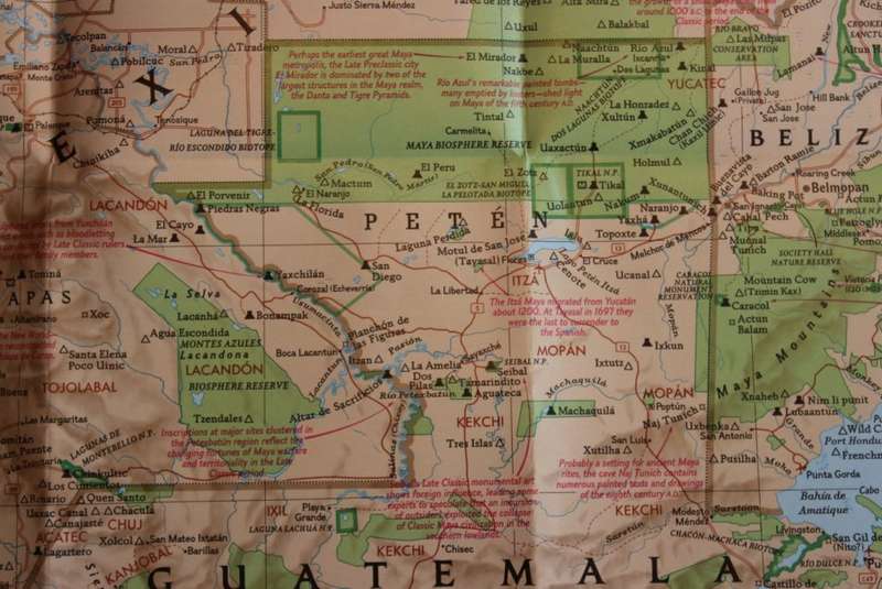 National Geographic Folded Map of the Land Of The Maya Oct 1989