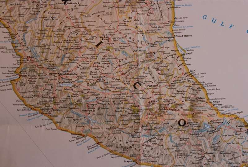 National Geographic Folded Map of Mexico and Central America June 2007