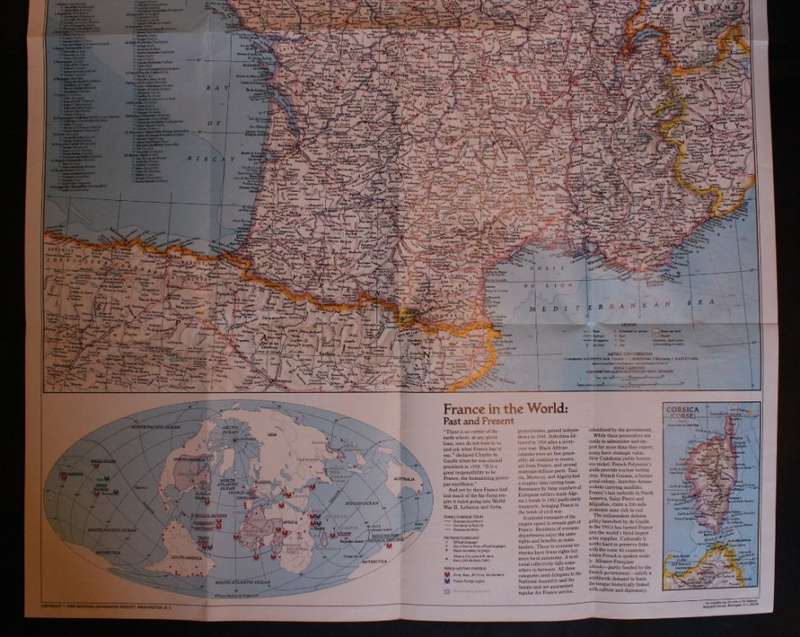 National Geographic Folded Map of France July 1989