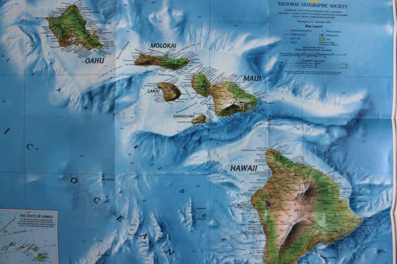 National Geographic Folded Map of Hawaii Sept 1995