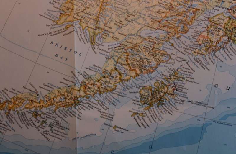 National Geographic Folded Map of Alaska May 1994
