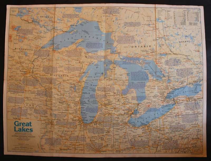 National Geographic Folded Map of The Great Lakes July 1987