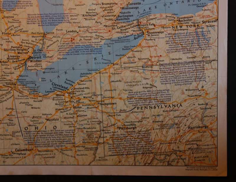 National Geographic Folded Map of The Great Lakes July 1987