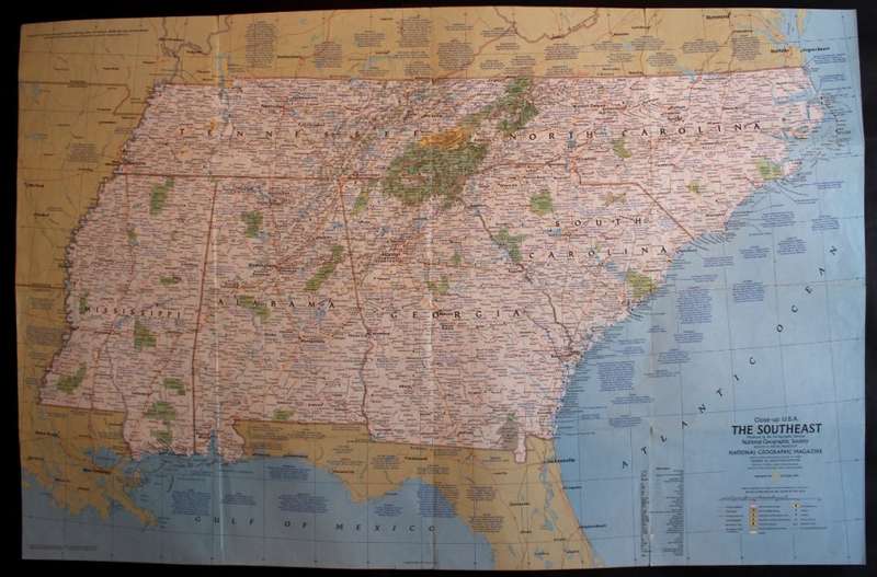 National Geographic Folded Map of The South East USA Oct 1975