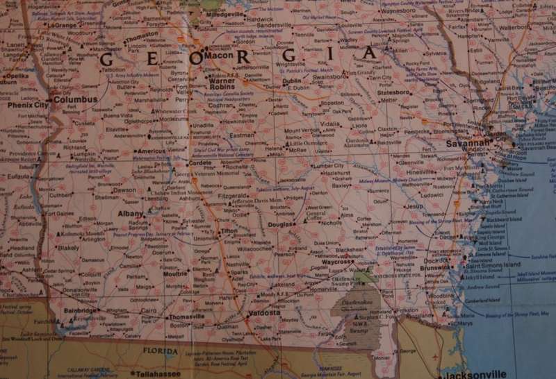National Geographic Folded Map of The South East USA Oct 1975