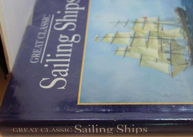 Great Classic Sailing Ships by Kenneth Giggal 1996 Edition Hardcover Book