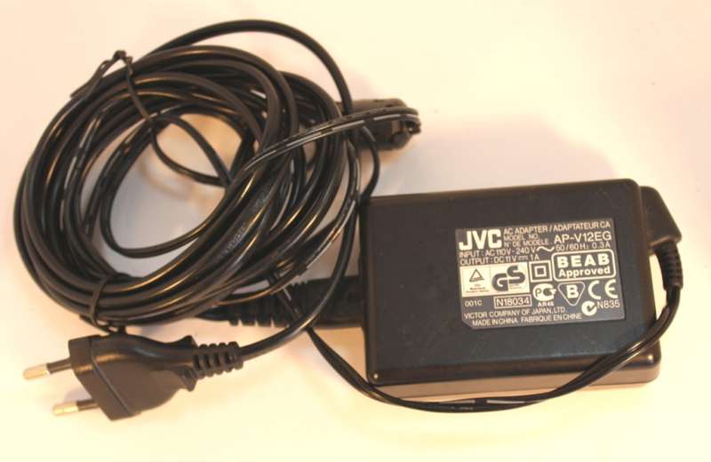 JVC Digital Mini DV Video Camera GR-DVX 507A