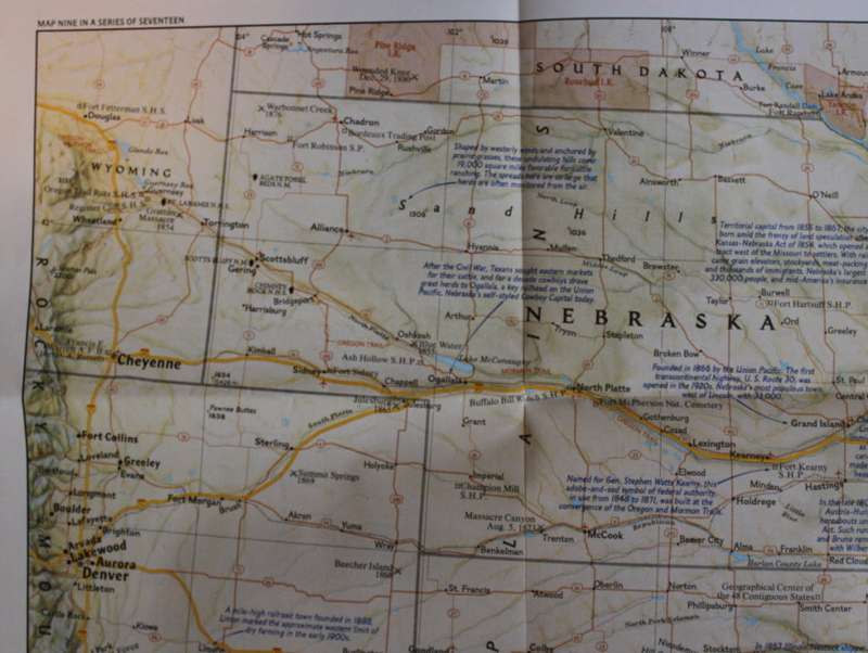 National Geographic Folded Map of The Central Plains of the USA September 1985