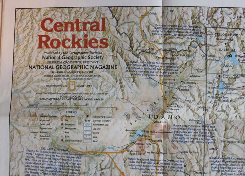 National Geographic Folded Map of the Central Rockies August 1984