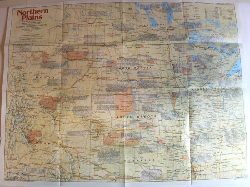 National Geographic Folded Map of the Northern Plains of the USA December 1986