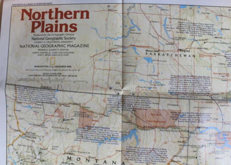 National Geographic Folded Map of the Northern Plains of the USA December 1986