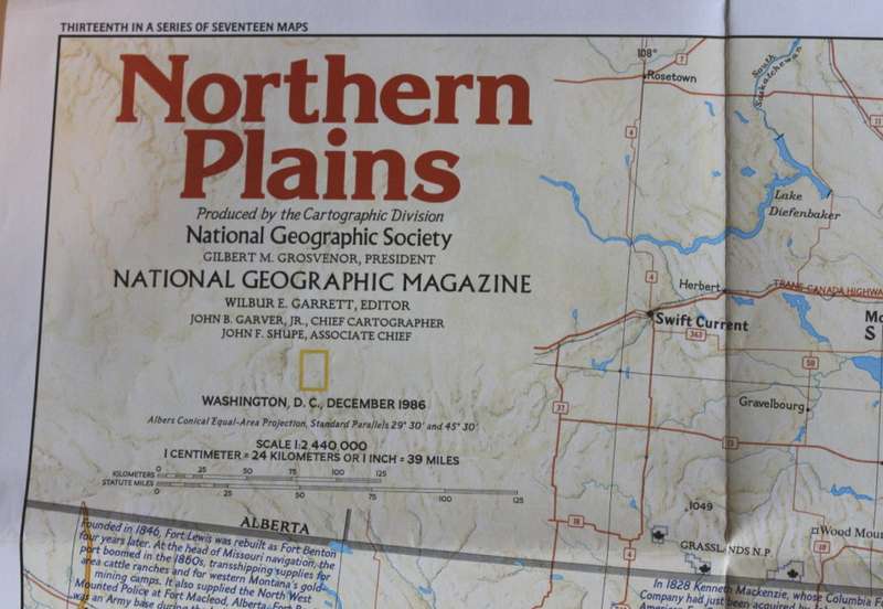 National Geographic Folded Map of the Northern Plains of the USA December 1986