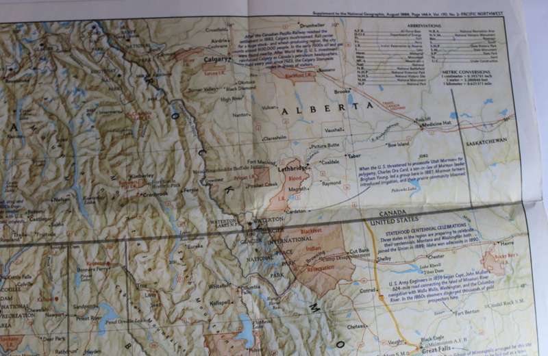 National Geographic Folded Map of the Pacific Northwest August 1986