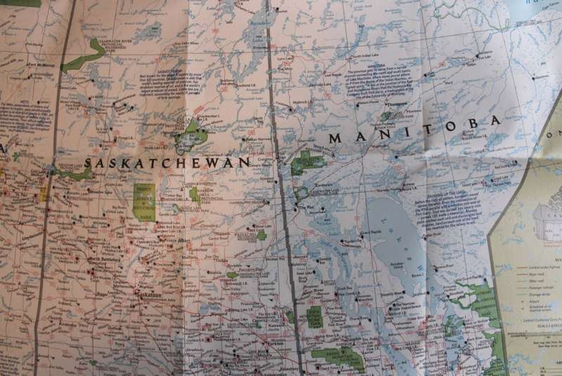 National Geographic Folded Map of the Prairie Provinces of Canada December 1994