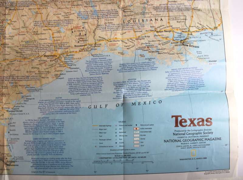 National Geographic Folded Map of Texas March 1986