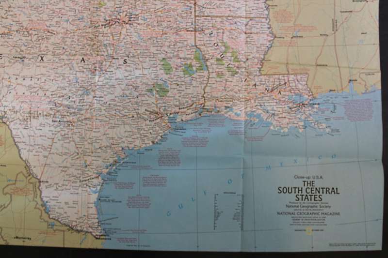 National Geographic Folded Map of The South Central States of the USA, Oct 1974