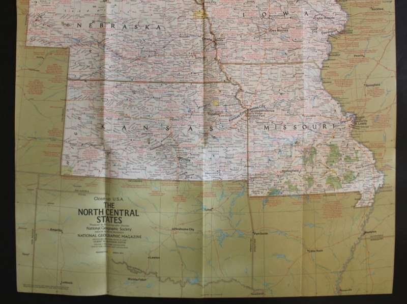 National Geographic Folded Map of The North Central States of the USA, March 1974