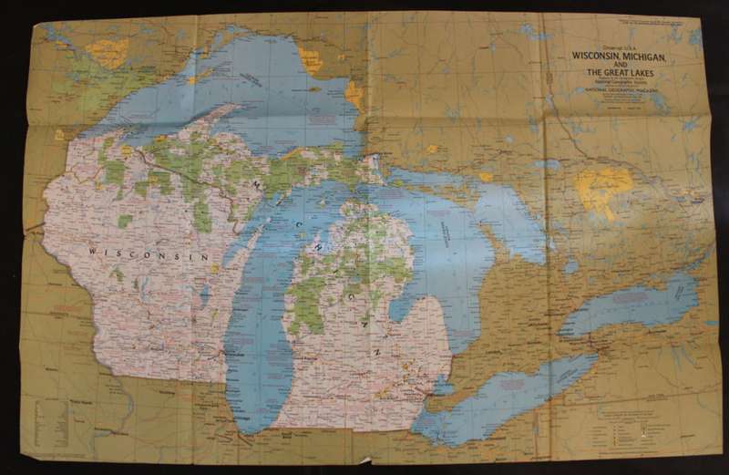 National Geographic Folded Map of the Great Lakes Region of America, August 1973.