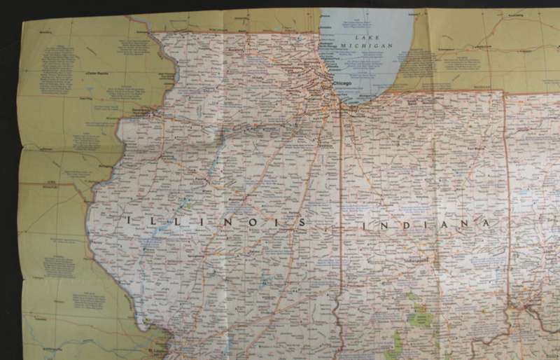 National Geographic Folded Map of The Heartland of the USA, February 1977