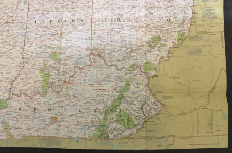 National Geographic Folded Map of The Heartland of the USA, February 1977