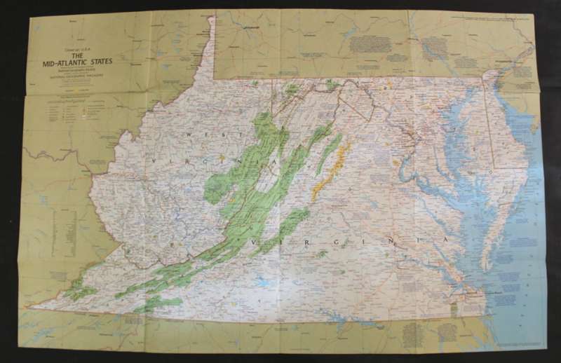 National Geographic Folded Map of the Mid-Atlantic States of America, October 1976