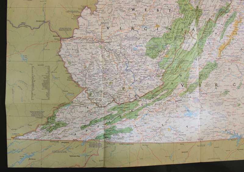 National Geographic Folded Map of the Mid-Atlantic States of America, October 1976