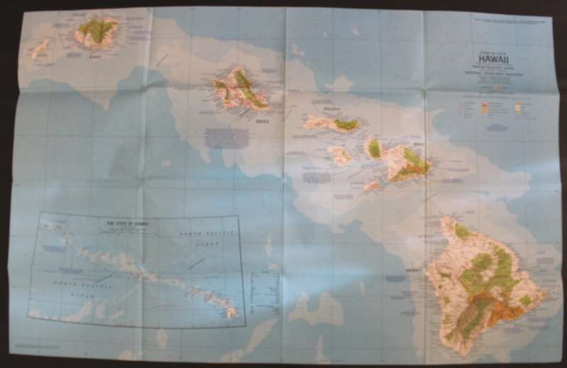 National Geographic Folded Map of Hawaii, April 1976