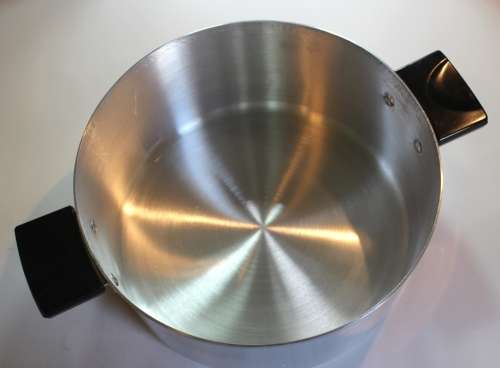 Set of 3 Hart Aluminium Camping Pots with Lids