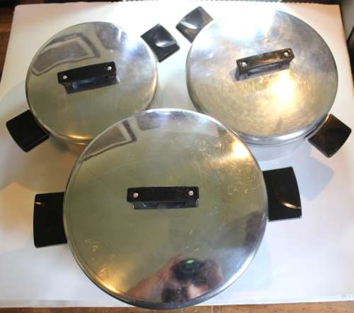 Set of 3 Hart Aluminium Camping Pots with Lids