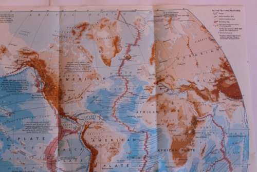 National Geographic Folded Map of The Shaping Of A Continent North America Aug 1985