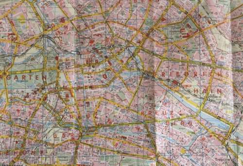 Stadtplan Berlin by Falk Plan Folded Map 1998