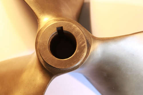 Bamford and Co Small Craft Propellor Manganese Bronze RH 18`x16 1/4`
