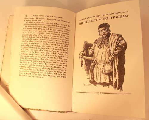 Robin Hood by Carola Oman Hardcover Book, Illustrated 1973