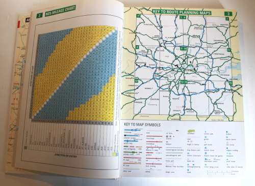 Nicholson Greater London Street Atlas Comprehensive Edition Hardcover Map Book 1997