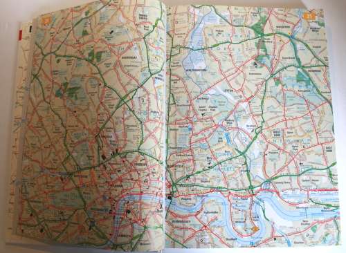 Nicholson Greater London Street Atlas Comprehensive Edition Hardcover Map Book 1997