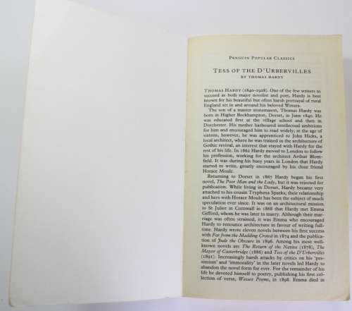 Tess Of The D`Urbervilles by Thomas Hardy penguin Classics Softcover Book