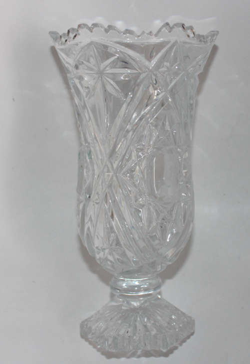 Elegant Vintage Lead Crystal Footed Vase