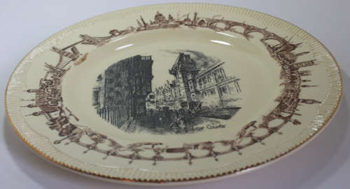 Vintage Clarice Cliff Law Courts Newport Pottery Decorative Wall Plate Reg No 840076 Plate