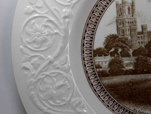 Vintage Wedgwood English Cathedrals `Ely, Queen Of The Fens` Decorative Wall Plate