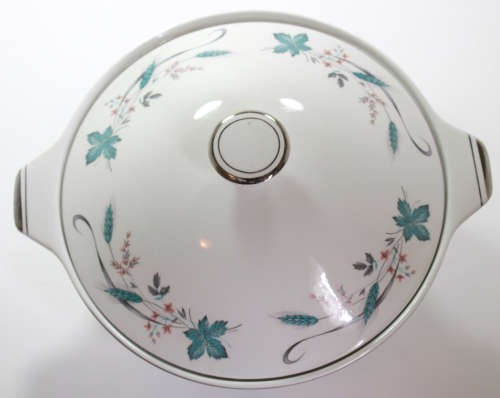 Alfred Meakin  Glo-White `Manitoba` Tureen Dish with Lid