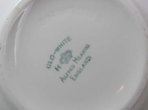 Alfred Meakin  Glo-White `Manitoba` Tureen Dish with Lid