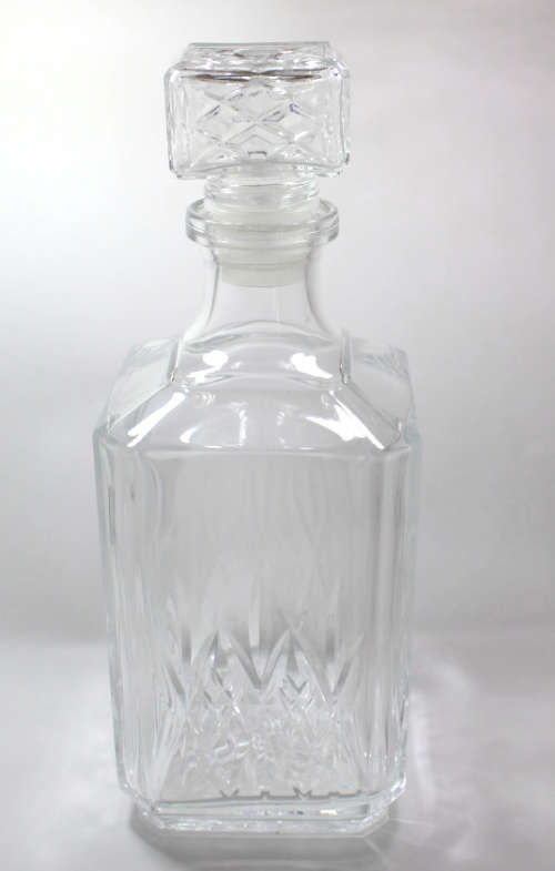 Classic Square Crystal Decanter Diamond Pattern with Nylon Stopper